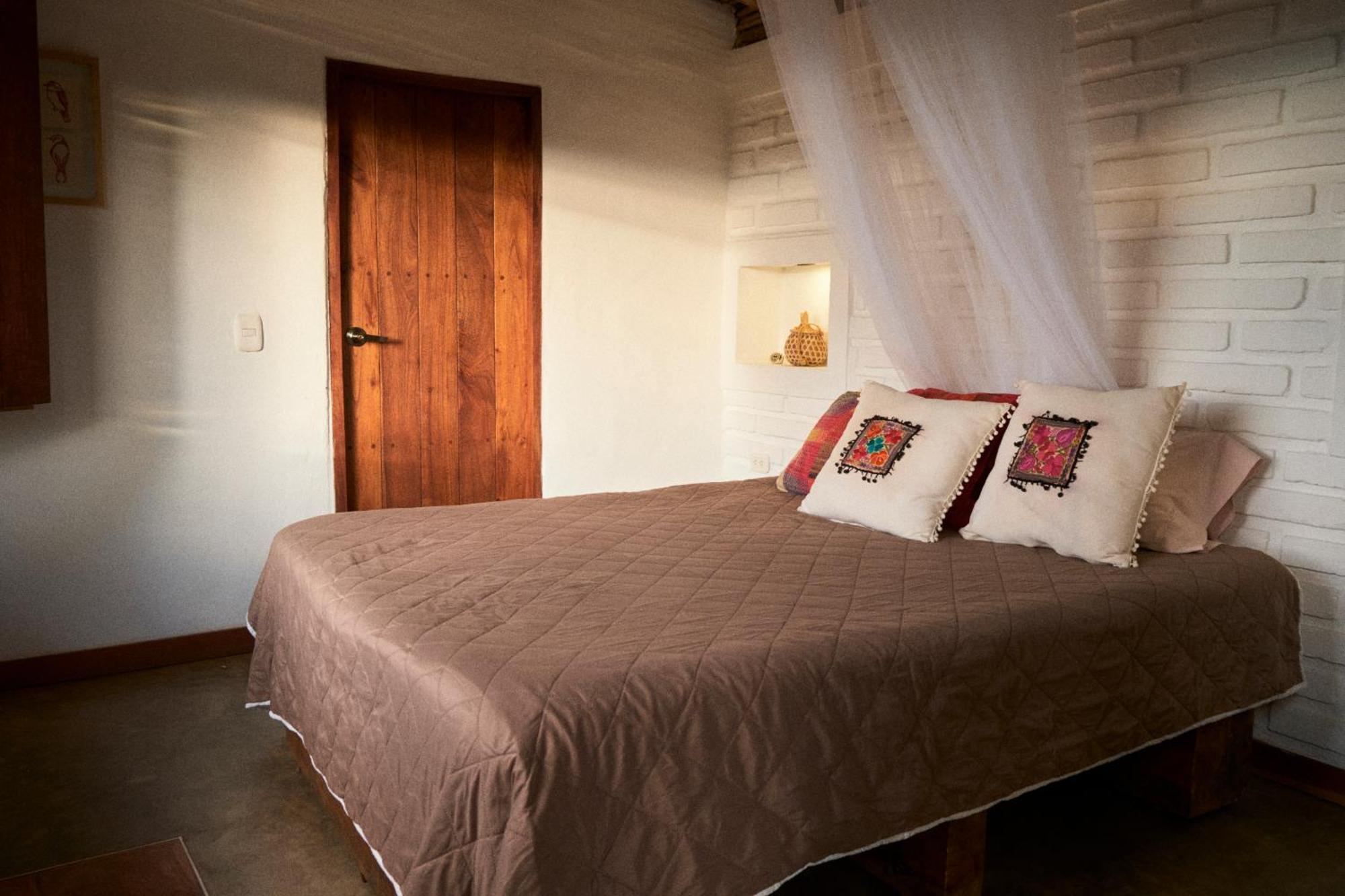 Hostal Juan Palitos Los Santos  Ngoại thất bức ảnh